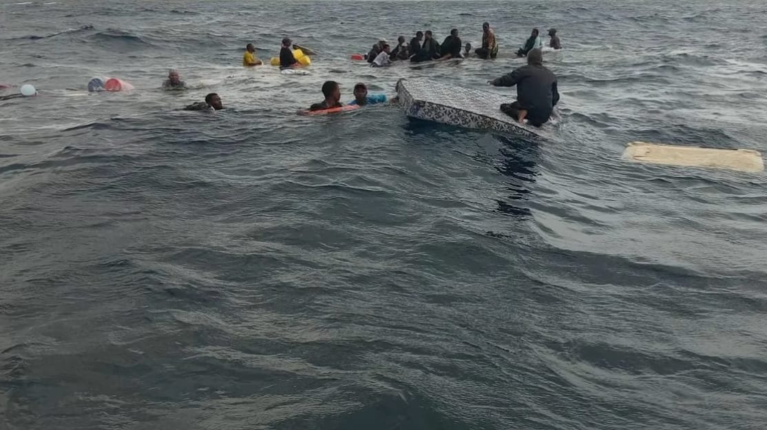 Kenya Coast Guard officers rescue passengers after MV Siri Ya Mafanikio capsized off the coast of Mkondoni in Kwale County.