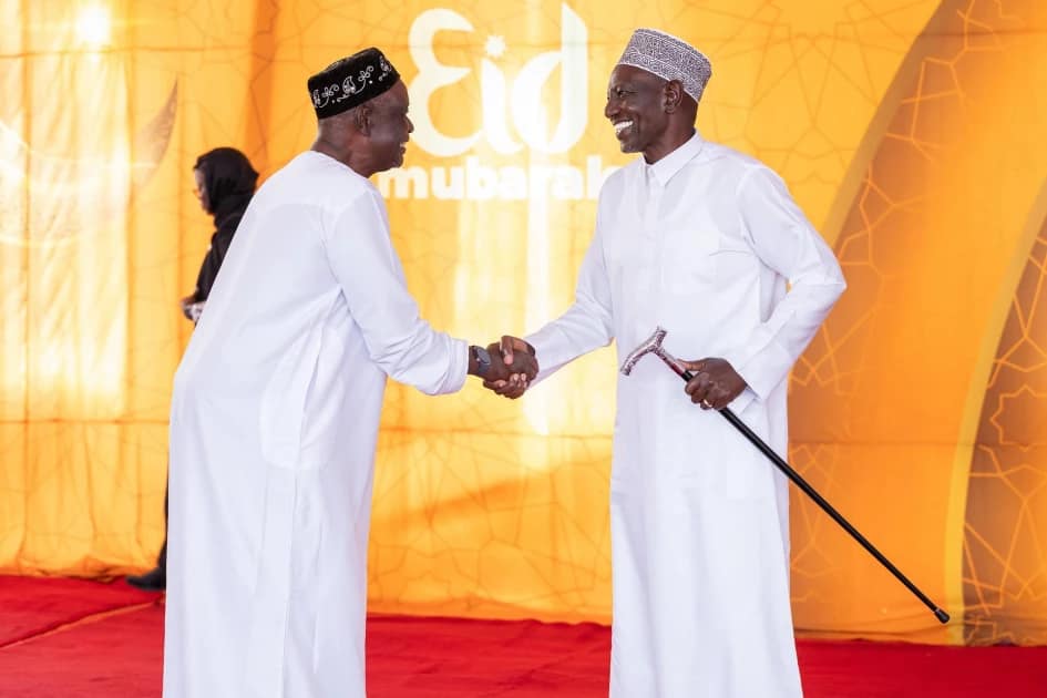 Oburu Oginga speaking in Kisumu defending President William Ruto